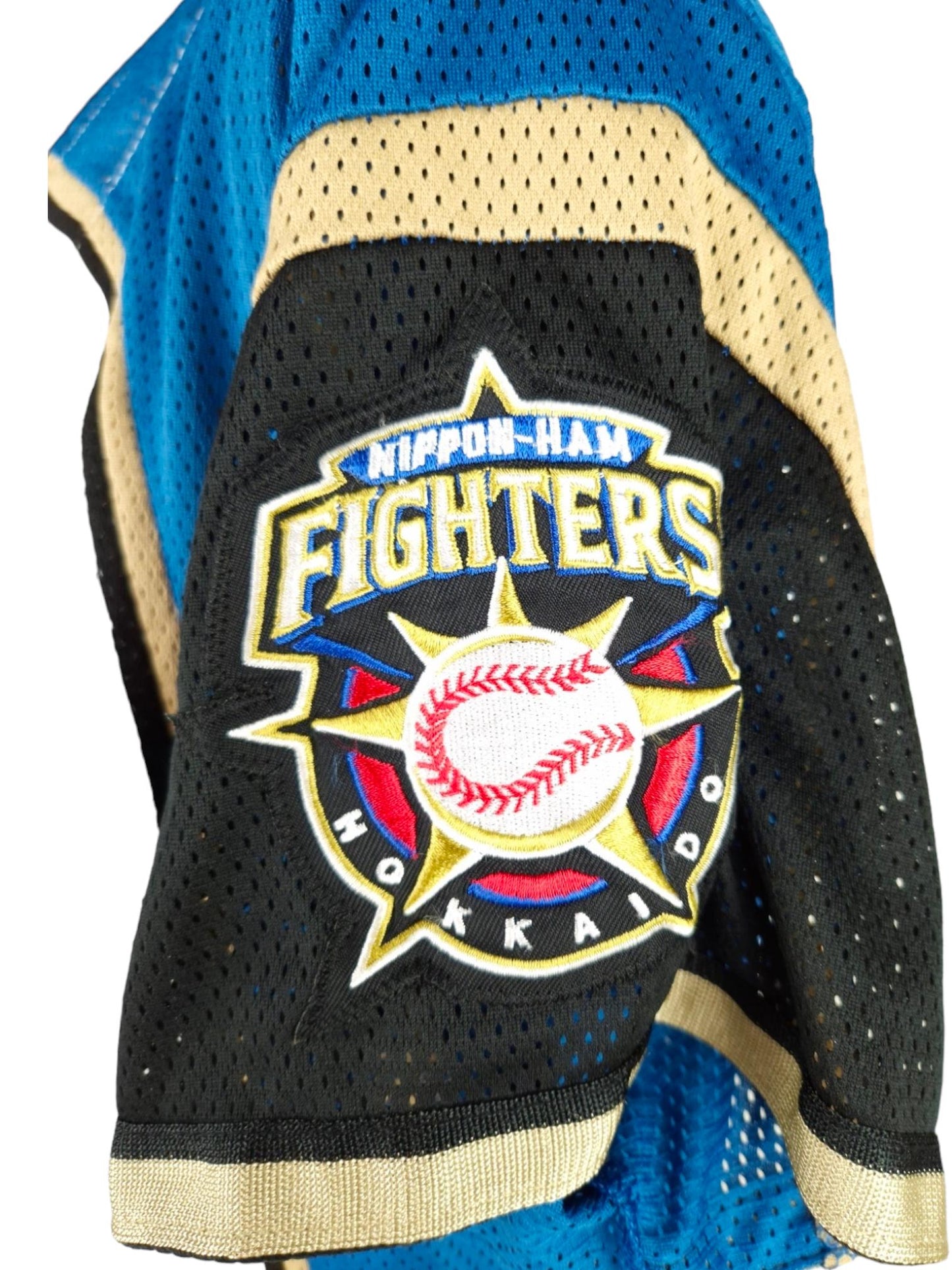 Japan Hokkaido Nippon Ham Fighters Baseball Jersey, size M, Limited NPB Hokkaido Fan Jersey White and blue